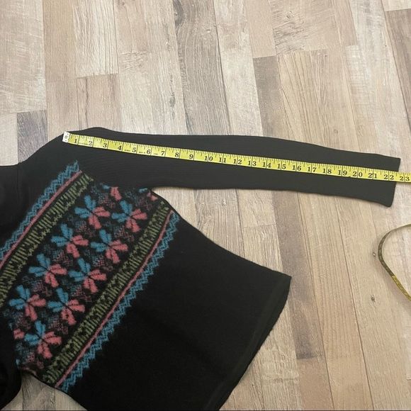 Vintage | "Bien" 90s Nordic Sweater - Picture 9 of 9